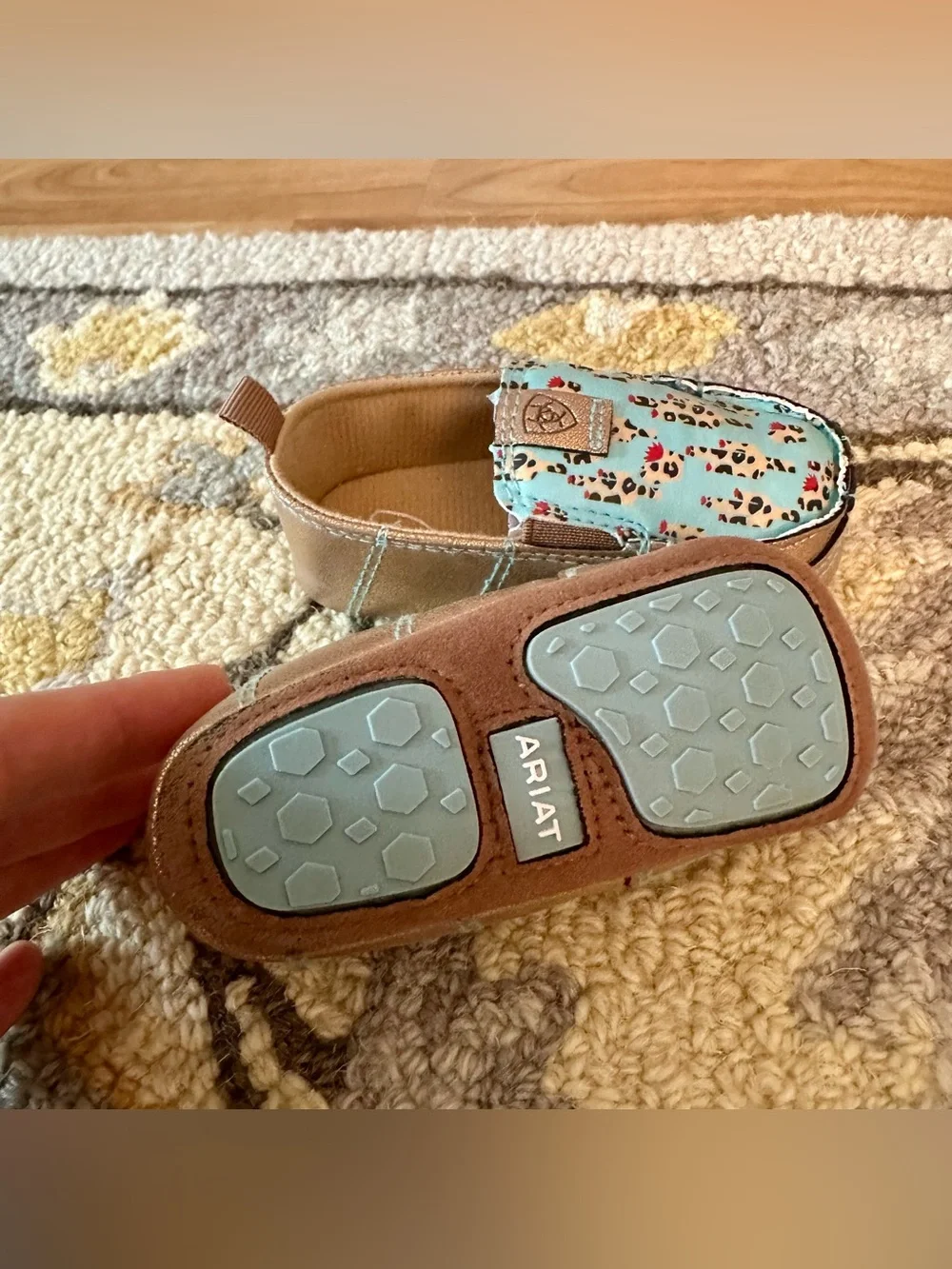 Ariat nwt size